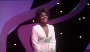 Shirley Bassey - I'll Never Fall In Love Again (Live On The Ed Sullivan Show, October 12, 1969)