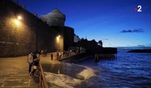 Bretagne : les grandes marées se donnent en spectacle