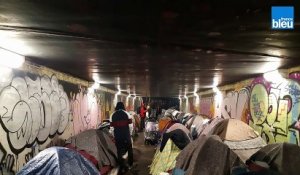 Migrants : des familles avec enfants dorment dans un tunnel sous le périphérique parisien