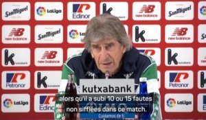 18e j. - Pellegrini : "C'est une honte de voir comment les arbitres traitent Fekir"