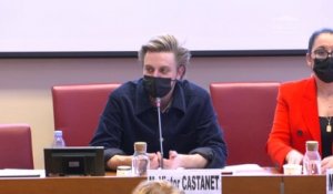 Victor Castanet: "Ni Fayard ni moi n'avons reçu la moindre plainte en diffamation" après la publication des "Fossoyeurs"