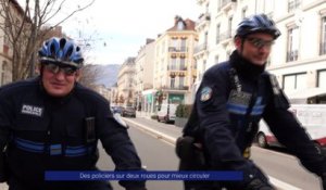 Reportage - Des policiers à vélo pour mieux circuler en ville