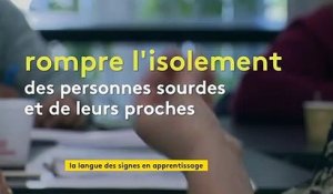 À Angoulême, une formation permet aux sourds et muets d'apprendre la langue des signes