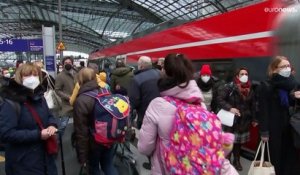 Forte mobilisation à Berlin pour accueillir les réfugiés ukrainiens