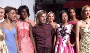 Exclu Vidéo : Fashion week Paris : Découvrez la collection "Pop Sylphid" de Christophe Guillarmé