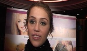 VIDEO PUBLIC : Les premiers caprices de Miley Cyrus !
