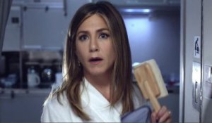 Jennifer Aniston, pub Emirates