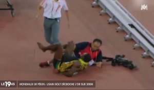 Le zapping du 28/08 : Le gadin d’Usain Bolt aux Mondiaux de Pékin