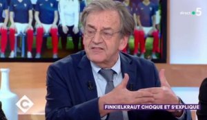 Zapping du 07/06 : Alain Finkielkraut : " Le football féminin n’est pas un spectacle sportif"