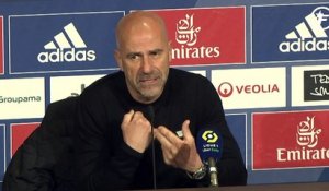 OL : Peter Bosz défend Anthony Lopes