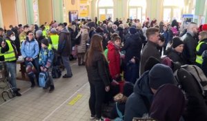 Guerre en Ukraine : 3 millions de personnes ont fui le pays