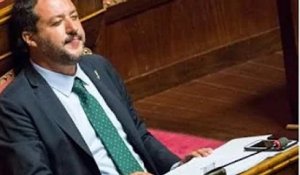 Cdx, siluro di Salvini a Meloni. "E' ora di fare un b@gno di umiltà"