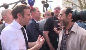 "Il ne me reste rien pour vivre": Emmanuel Macron interpellé à Dijon sur le pouvoir d’achat
