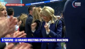 Brigitte Macron et sa fille, Tiphaine Auzière, au premier rang du meeting d'Emmanuel Macron