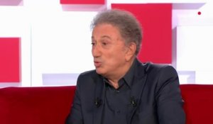 FEMME ACTUELLE - Cyril Hanouna : Michel Drucker révèle avoir été critiqué pour son soutien envers l’animateur à ses débuts