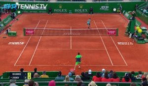 Monte Carlo - Zverev évite le piège Delbonis