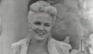 Peggy Lee - Show Me The Way To Get Out Of This World ('Cause That's Where Everything Is)