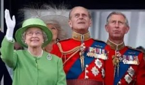 Privilège énorme" Le prince Charles s'ouvre dans un hommage touchant à la reine et à Philip