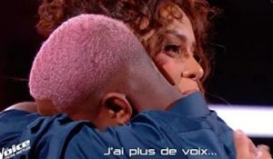 Lleeroy (The Voice) fond en larmes dans les bras d'Amel Bent après sa battle : "J'ai plus de voix"