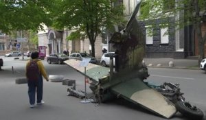 À Kiev, des engins de guerre russes exposés comme trophées