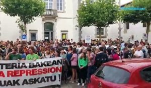 Manifestation suite à l'arrestation de quatre jeunes à Saint-Pée-sur-Nivelle