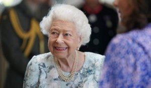 VOICI : Elizabeth II "soulagée" par l'absence de Meghan Markle aux obsèques du prince Philip