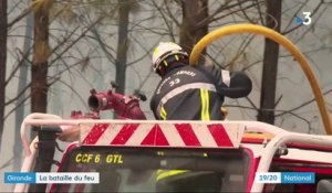 Incendies en Gironde - Regardez les images du combat des pompiers, mètre par mètre, qui luttent dans des conditions terribles pour combattre le feu