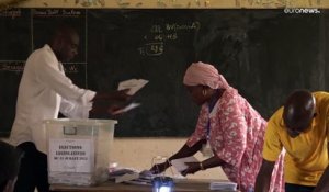Sénégal : le camp du président Macky Sall revendique la victoire, l'opposition conteste