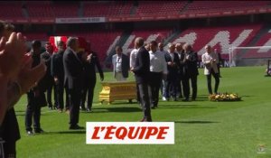 les hommages de l'Estádio da Luz à Fernando Chalana - Foot - décès