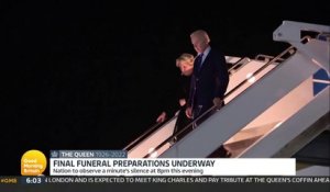 Obsèques de la Reine : Regardez les images de l'arrivée cette nuit à Londres du Président Joe Biden et de sa femme