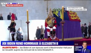 Joe Biden se recueille devant le cercueil d'Elizabeth II