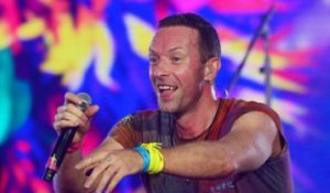 Coldplay reporte sa tournée affirmant que la santé de Chris Martin est une priorité
