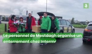 Le personnel de Mestdagh organise un enterrement devant la base Intermarché de Villers-le-Bouillet