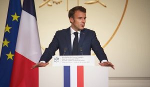 Incendies: Emmanuel Macron annonce 150 millions d'euros supplémentaires pour les services de secours en 2023