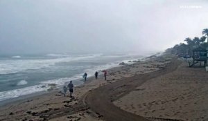 L'ouragan "Nicole" a touché terre en Floride