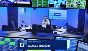 "Je suis très ému" : Jacques Vendroux récompensé par la FIFA pour couvrir sa 15e Coupe du monde