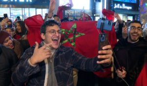 Coupe du monde : les supporters marocains en fête sur les Champs-Élysées, après la victoire contre l'Espagne