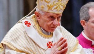Benoît XVI, un pontificat semé d'embûches