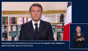 Emmanuel Macron : «Je nous souhaite de vivre 2023 en pays uni et solidaire»