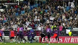 Real Madird - Benzema régale le public à l'entraînement