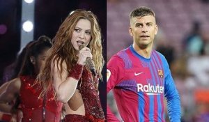 Shakira trompée : Gerard Piqué surpris en train d’embrasser sa nouvelle chérie… Les photos de ce baiser langoureux