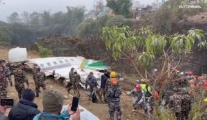 Crash d'avion au Népal : l'espoir de retrouver des survivants est "nul"