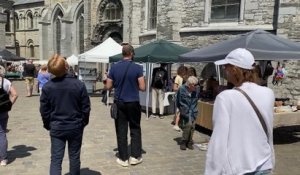 Le marché des créARTeurs à Tournai
