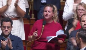 "Nous ce qui nous choque, c'est le coup de force qui est fait à la démocratie": Mathilde Panot (LFI) répond à Yaël Braun-Pivet