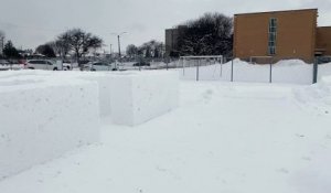 Un labyrinthe à couper le souffle dans la neige