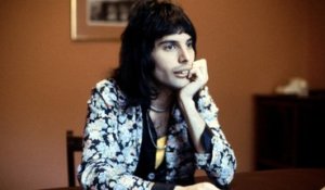 Freddie Mercury a tenu les notes hautes de ‘The Show Must Go On’ après avoir bu plusieurs vodkas pures