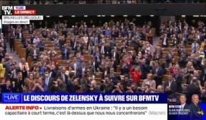 Volodymyr Zelensky ovationné lors de son arrivée au Parlement européen à Bruxelles