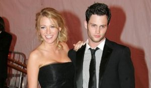 Penn Badgley (« You ») : comment sa relation avec Blake Lively l’a aidé à ne pas « sombrer »