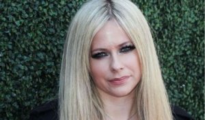 Avril Lavigne et Tyga en couple ? Ce geste qui sème le doute