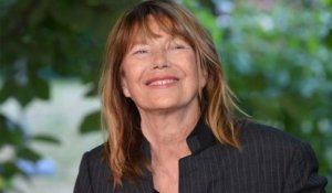 VOICI - Jane Birkin de retour dans Les Enfoirés : ce bel hommage rendu à Serge Gainsbourg